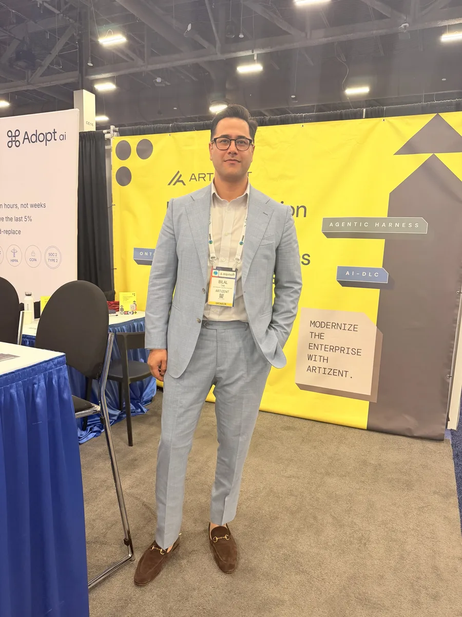 Artizent representative at the ITC Vegas 2026 booth